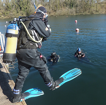 Become a dry suit diver with Southampton Scuba Diving Learning to dive in a dry suit - vobster quay